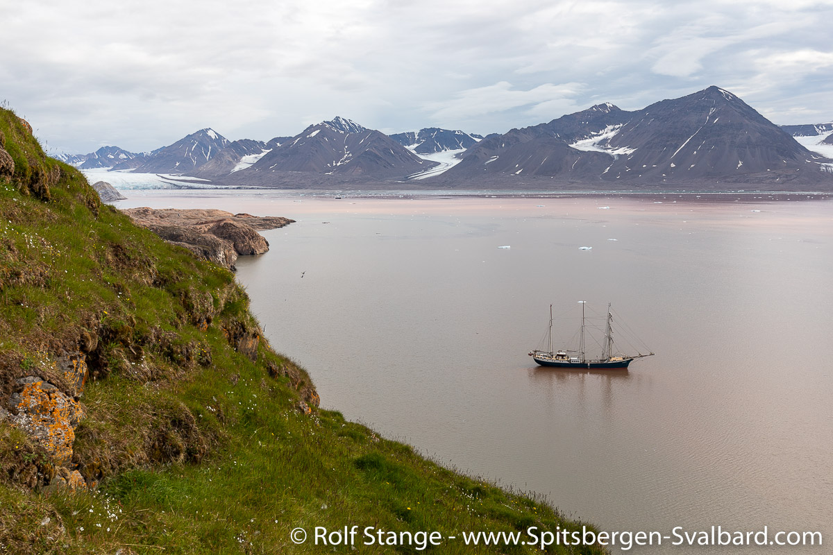 Spitsbergen 09-27/07 part 2 - Spitsbergen | Svalbard Spitsbergen 09-27/07 part 2 - Spitsbergen | Svalbard