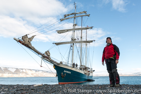 Spitsbergen under sail, SV Antigua July 2018